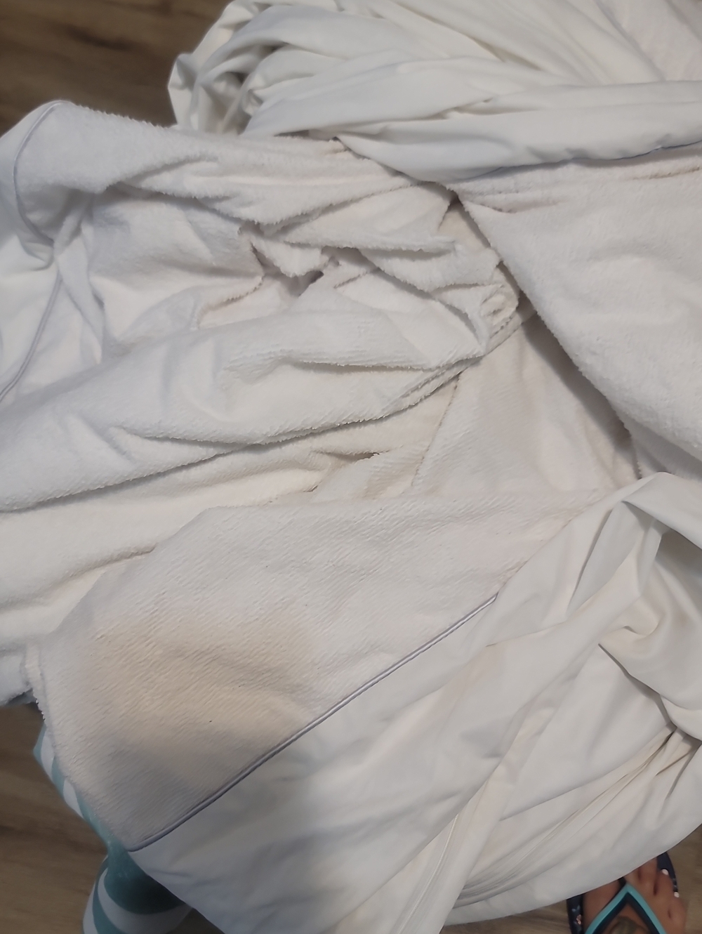 White Home Bedding Cotton Terry Mattress protector With full zip around